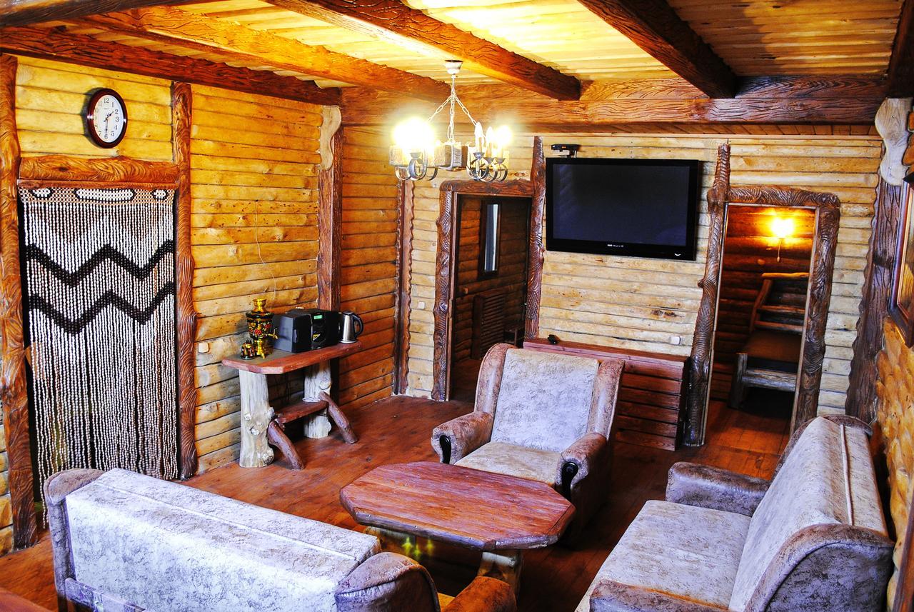 Hotel Restaurant Complex Roman'S Vishenki  Extérieur photo