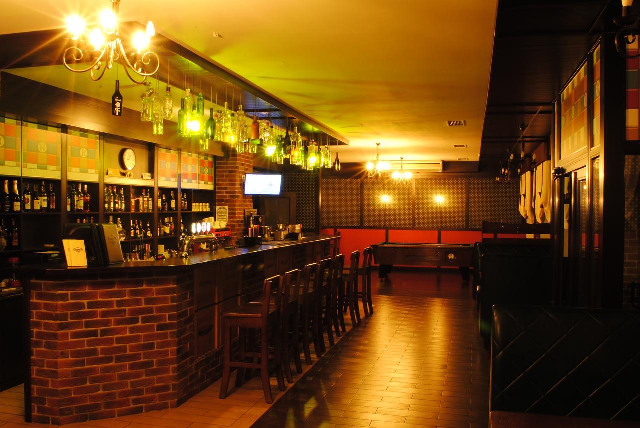 Hotel Restaurant Complex Roman'S Vishenki  Extérieur photo